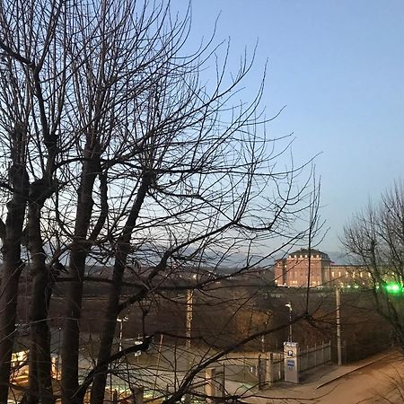 Il Borgo Antico: Vista Su Reggia Di Venaria Reale Apartment Exterior photo